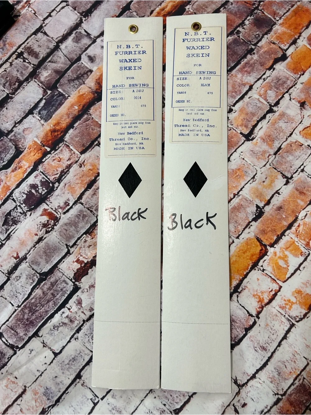 Thread N.B.T. Furrier Waxed Skeins 6
